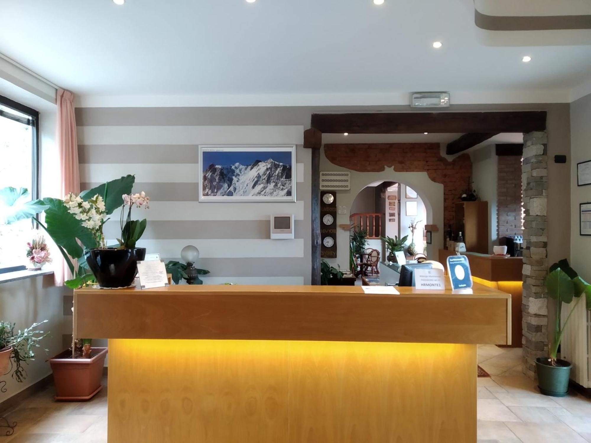 Albergo Ristorante Monterosa Ameno Εξωτερικό φωτογραφία