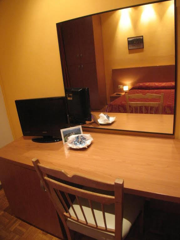 Albergo Ristorante Monterosa Ameno Εξωτερικό φωτογραφία